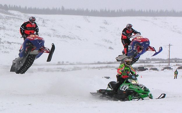 Airborne Snowmachines. Photo by Pinedale Online.