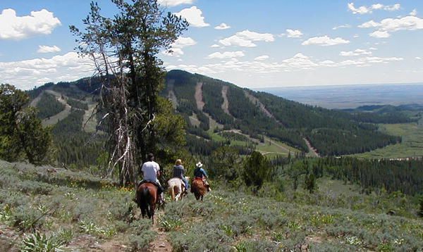 Horseback riding at White Pine. Photo by Pinedale Online.