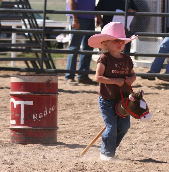 Little Cowgirl. Photo by Pinedale Online.