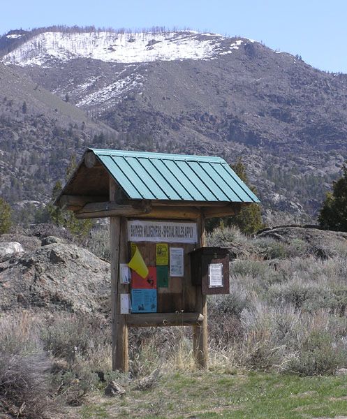 Trailhead sign-in. Photo by Dawn Ballou, Pinedale Online.