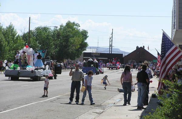 Chuckwagon Days Parade. Photo by Dawn Ballou, Pinedale Online.