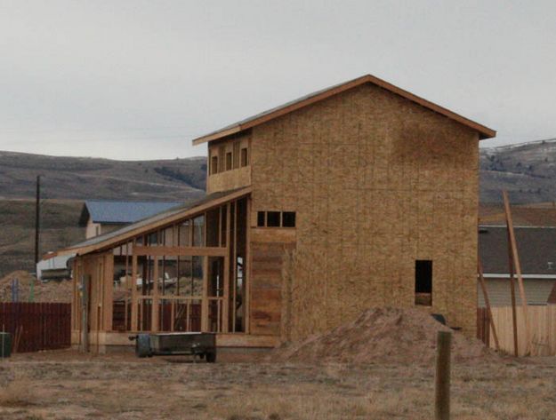 New construction. Photo by Dawn Ballou, Pinedale Online.