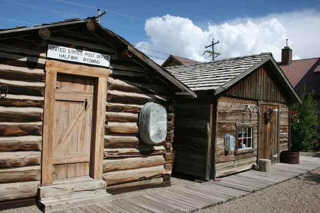 Halfway Post Office. Photo by Dawn Ballou, Pinedale Online.
