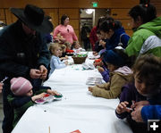 Crafts at the Library. Photo by Dawn Ballou, Pinedale Online.