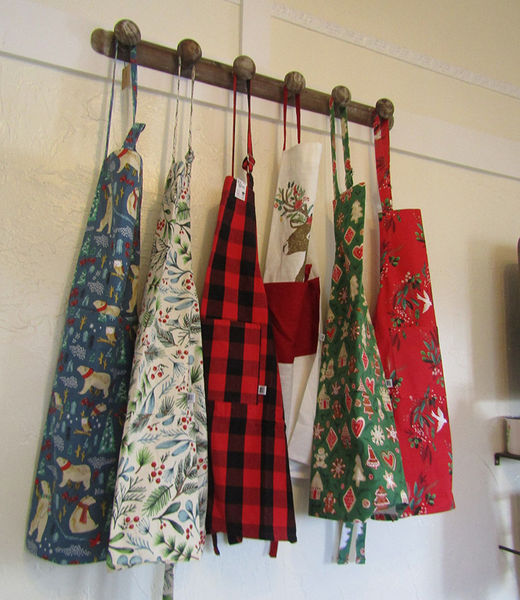 Colorful Aprons. Photo by Dawn Ballou, Pinedale Online.
