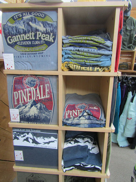 Wind River Range t-shirts. Photo by Dawn Ballou, Pinedale Online.