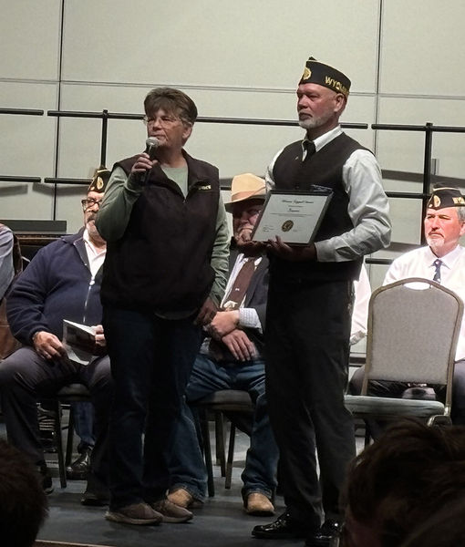 Veterans Support Award - Bomgaars. Photo by Dawn Ballou, Pinedale Online.