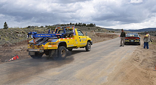 Tow Truck Arrives - Pinedale Online News, Wyoming