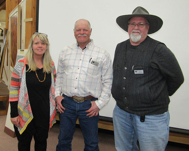 New Officers. Photo by Dawn Ballou, Pinedale Online.