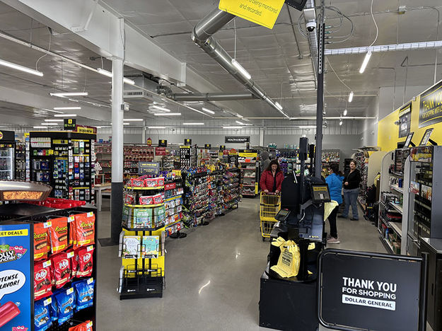 New Dollar General store. Photo by Dawn Ballou, Pinedale Online.