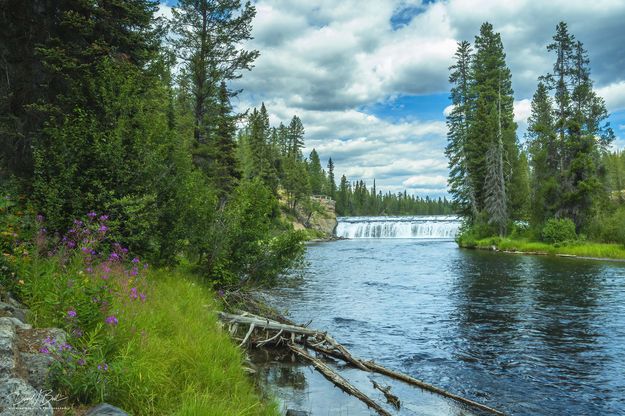 Beautiful Cave Falls. Photo by Dave Bell.
